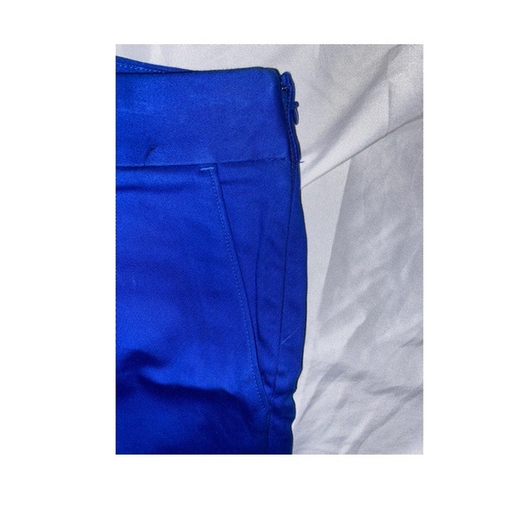 EXPRESS Blue Shorts - Picture 3 of 5